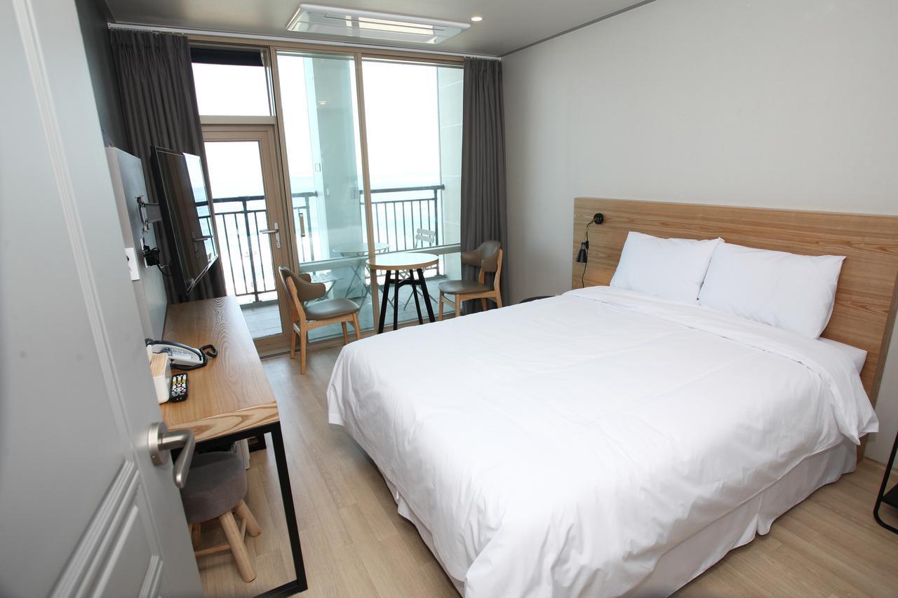 Hotel R Gangneung Rom bilde