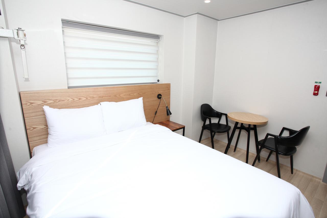 Hotel R Gangneung Rom bilde