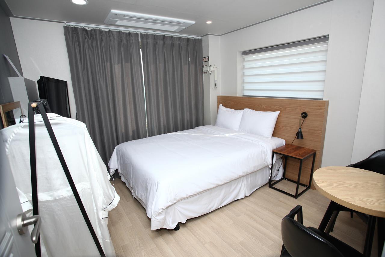 Hotel R Gangneung Rom bilde