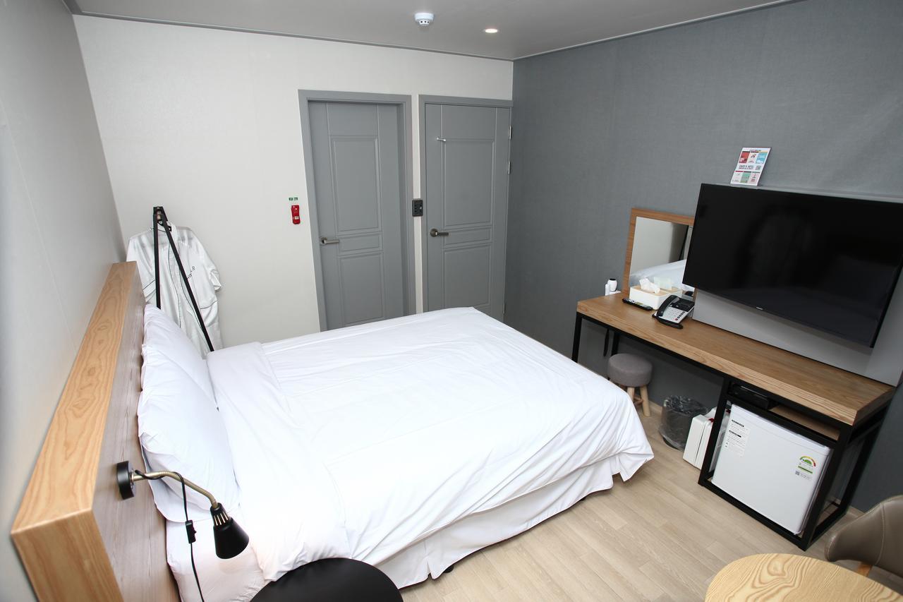 Hotel R Gangneung Rom bilde