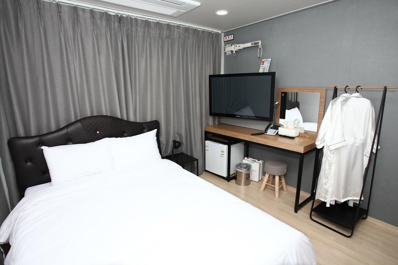 Hotel R Gangneung Rom bilde